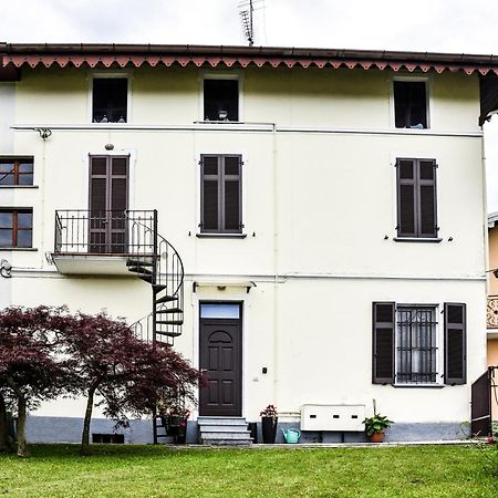 Il Glisentino Apartment Castelletto sopra Ticino Luaran gambar
