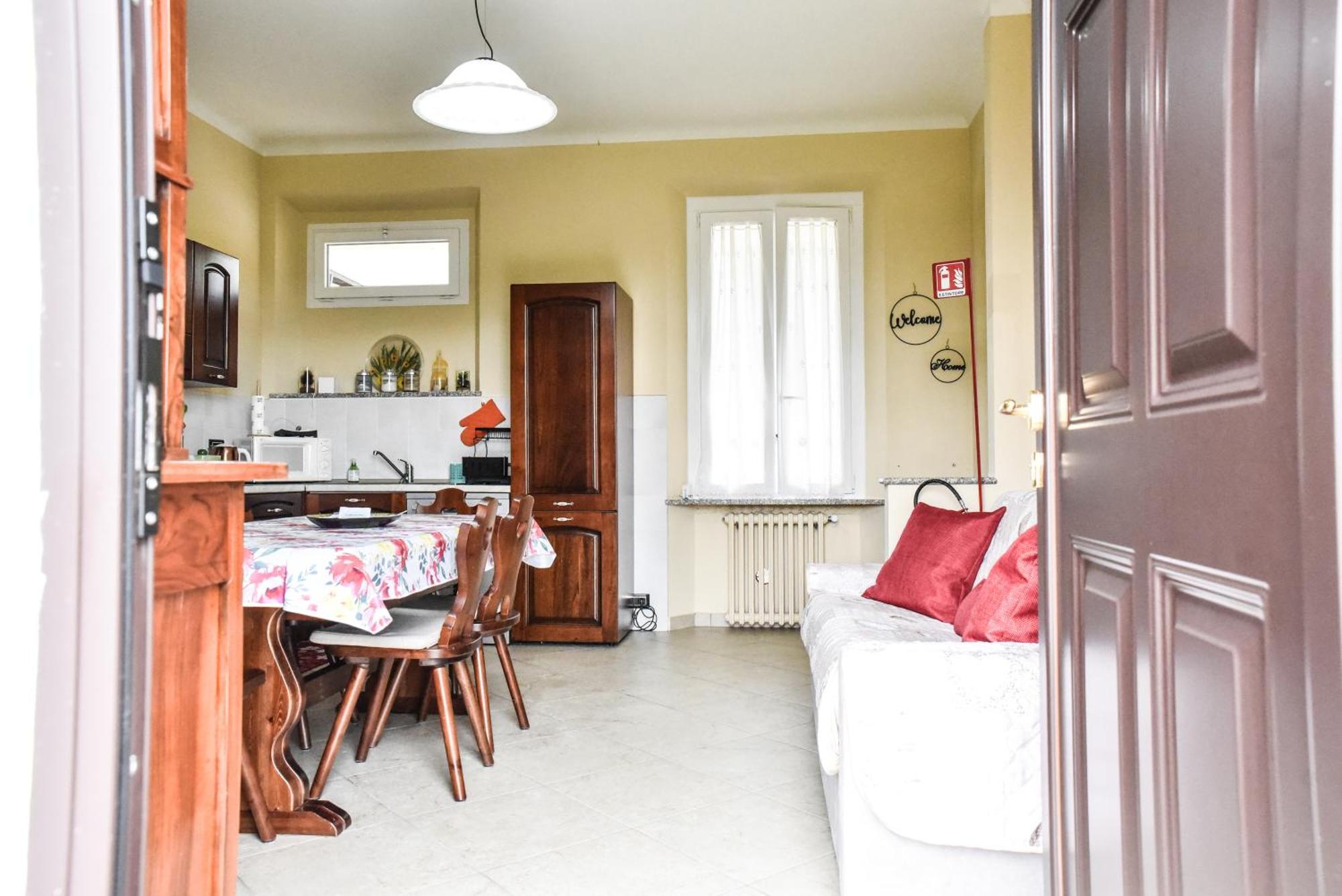 Il Glisentino Apartment Castelletto sopra Ticino Luaran gambar