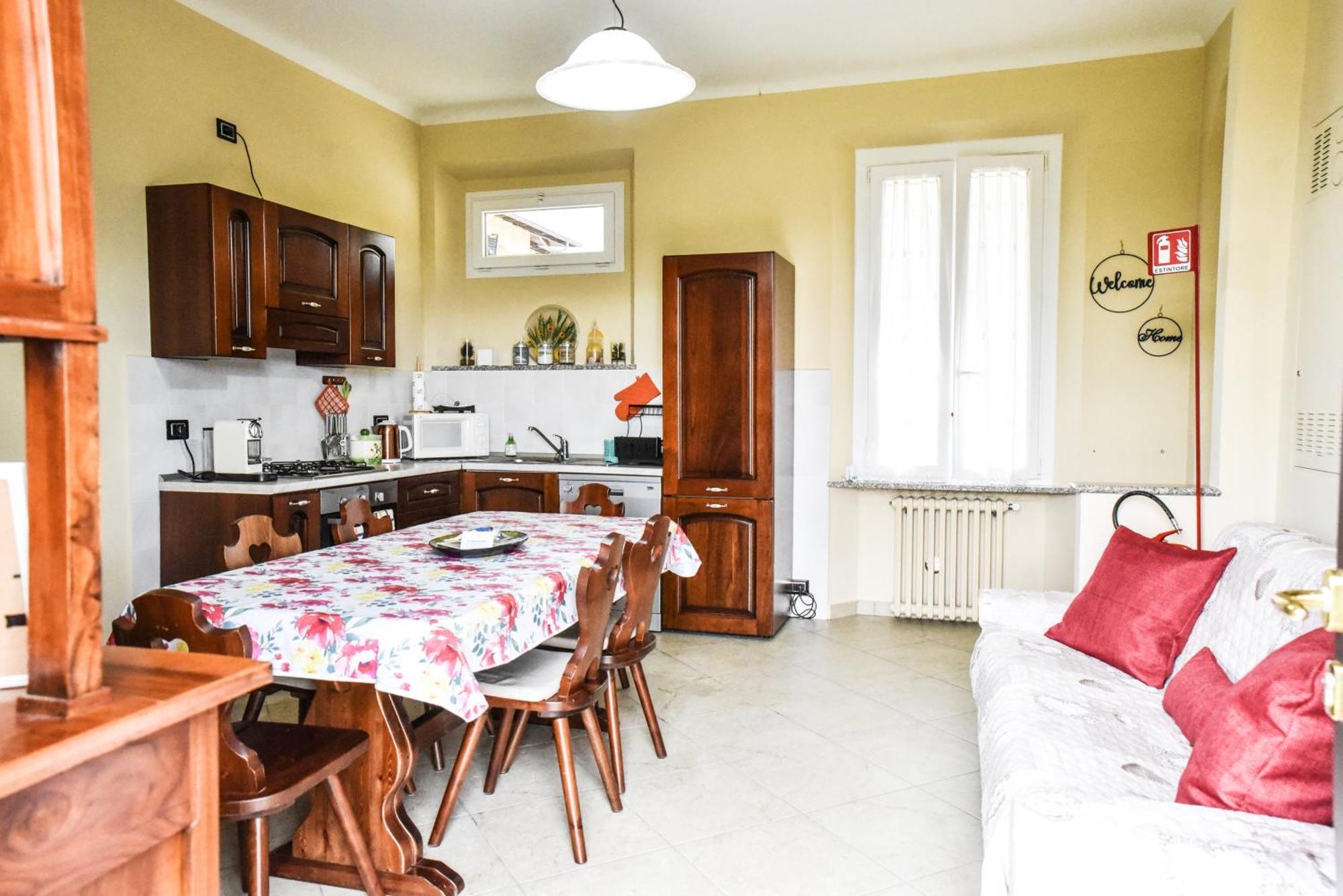 Il Glisentino Apartment Castelletto sopra Ticino Luaran gambar